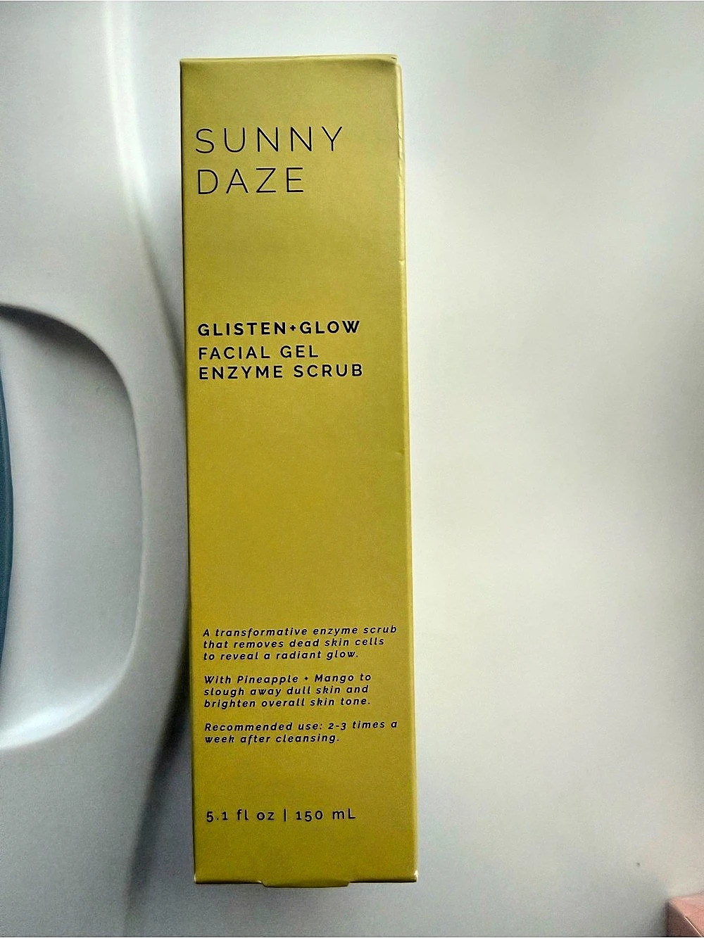 Sunny Daze Glisten Glow Facial Gel Enzyme Scrub Facial Gel Enzyme Scrub NWT